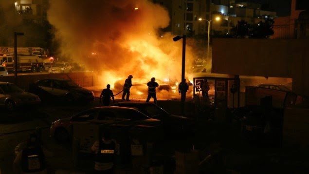 Ashdod+fire+from+Hamas+rocket.jpg