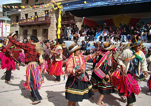 Celebración del carnaval en Huaraz (Ancash)