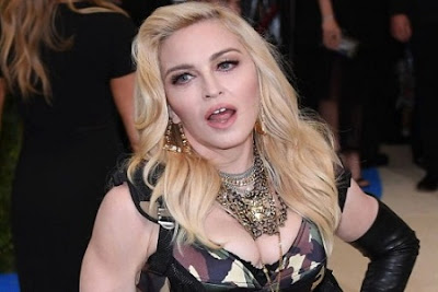 Madonna loses the battle to prevent the auction of Tupac love letter
