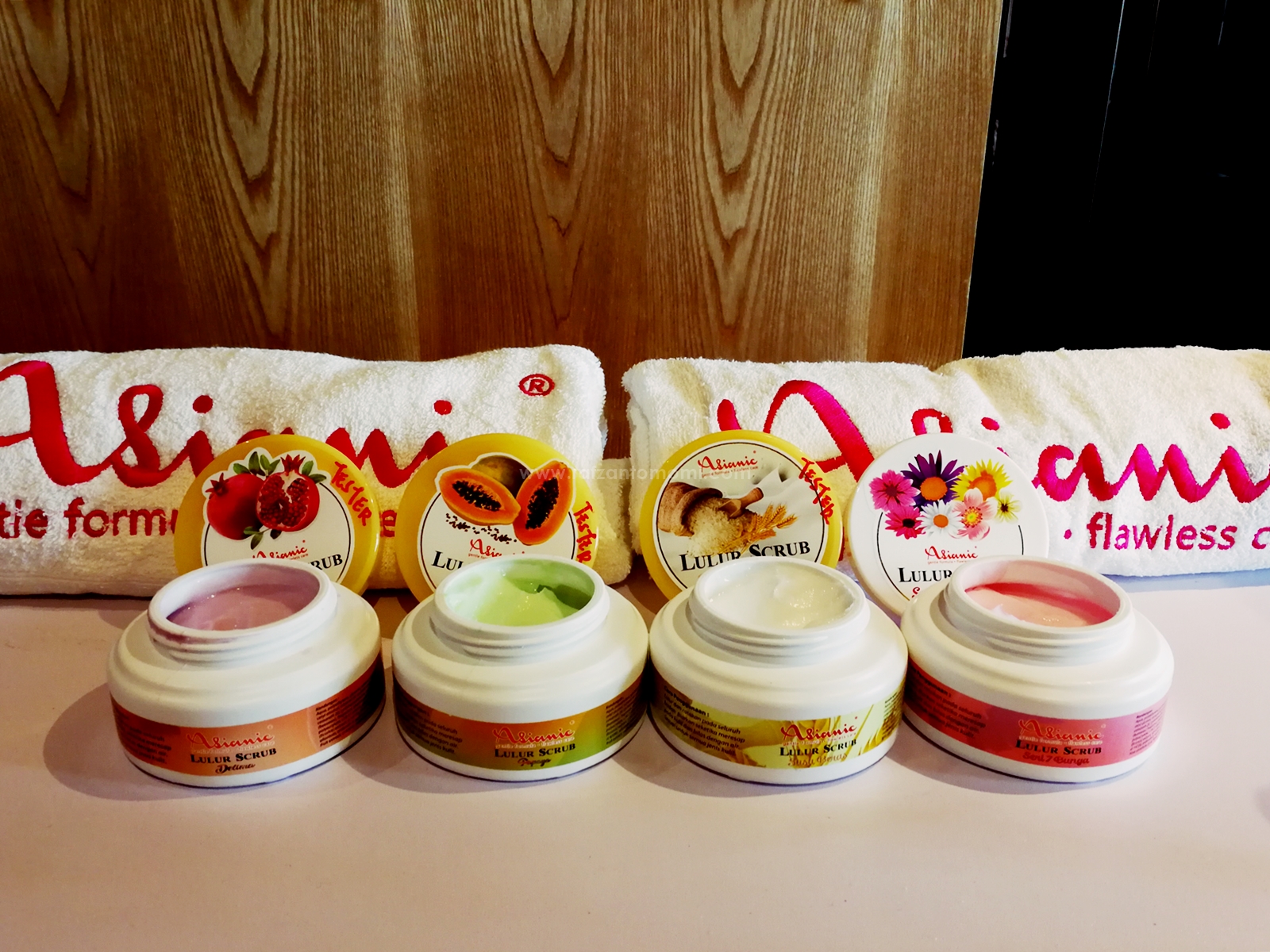Lulur Scrub Asianic - Kulit Jadi Lembut & Bersih Dengan Lulur Scrub Asianic Lulur Scrub Asianic - Kulit Jadi Lembut & Bersih Dengan Lulur Scrub Asianic