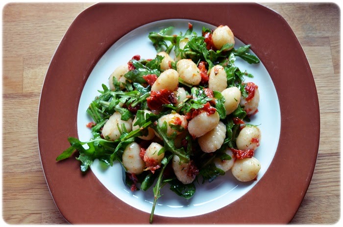 schnelle Küche: Gnocchi-Rucola-Salat - unbedingt ausprobieren!