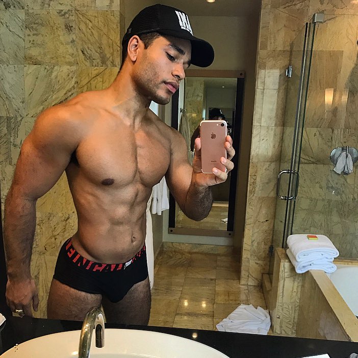 Reality Star Jozea Flores’ Full-Frontal Shoot - MAN4MAN