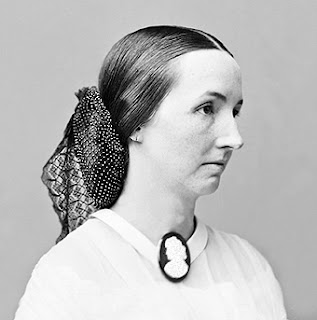 Great Expectations: Victorian Hairstyle and Makeup