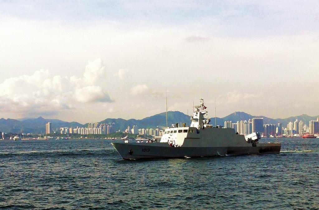 Pakistan Azmat Rind Pakistan Navy Inducts PNS Azmat, Fast Attack (Missile) Craft FAMC ...