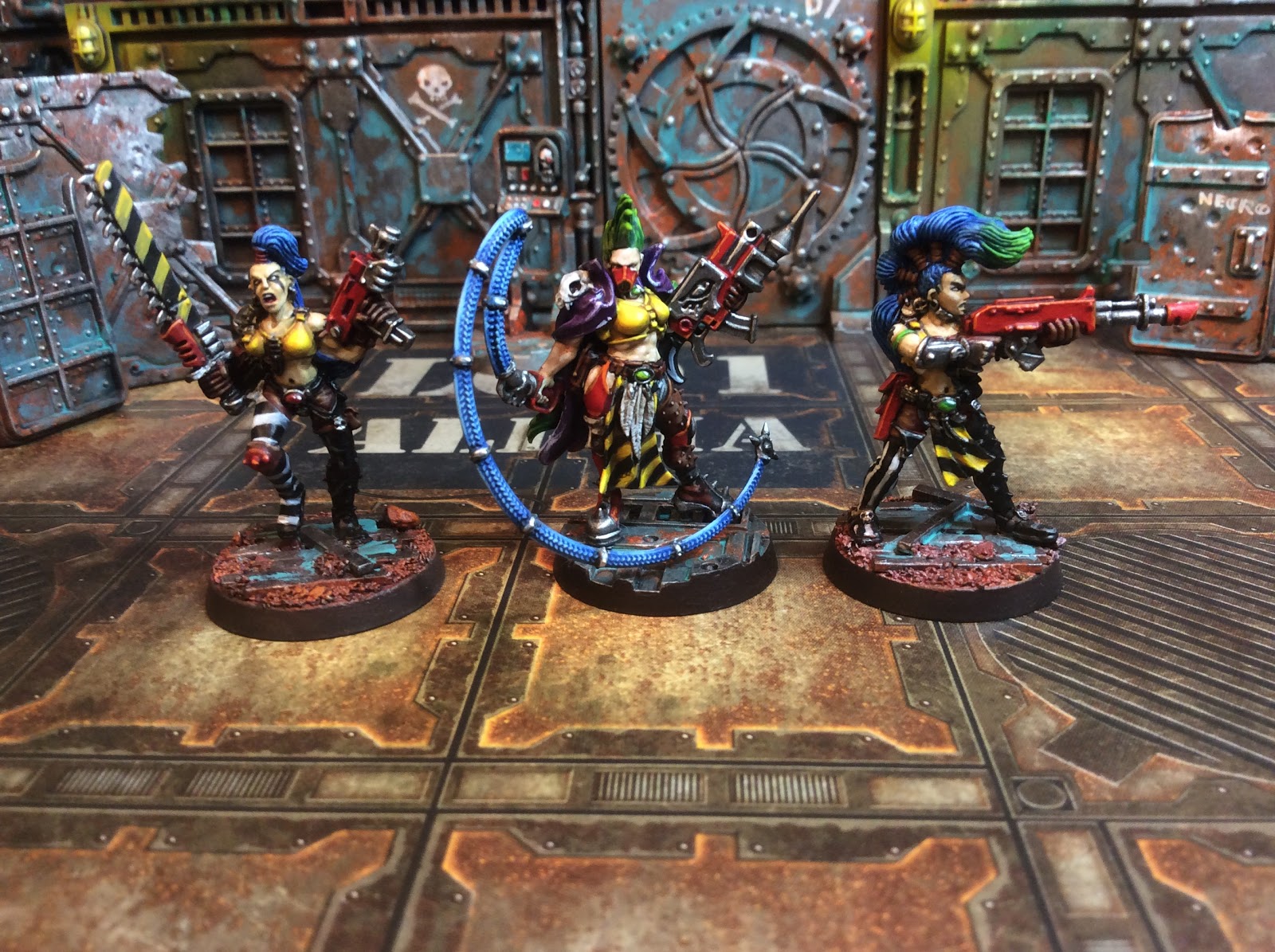 Tabletop Apocalypse Necromunda Escher Miniatures Metal Vs Plastic