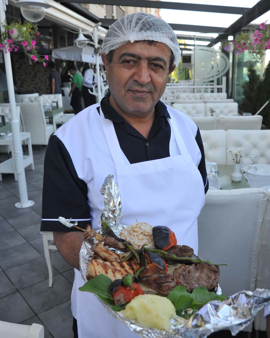 Lezzetli Ankara Her kesime hitap eden mönüsüyle Rıfkı’da mangal keyfi