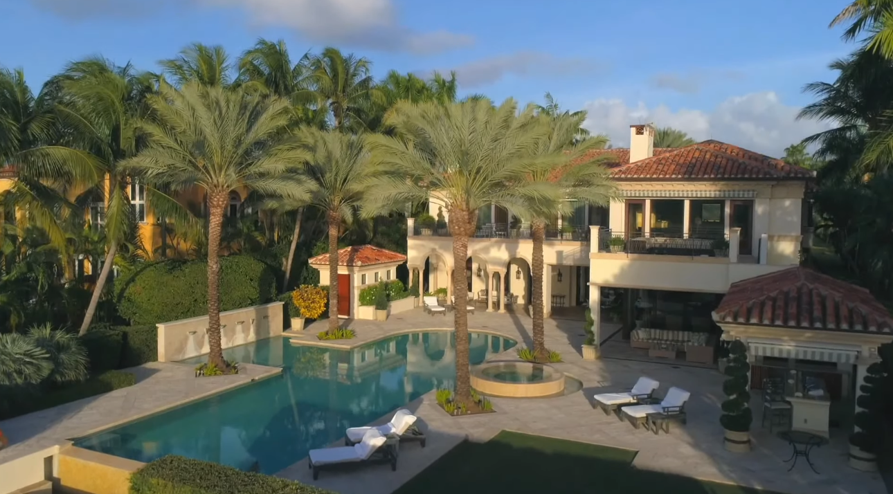 37 Photos vs. $40 Million Star Island Estate, Miami Beach, Florida | LUXURY LISTING - High-End Home & Interior Design Tour 37 Photos vs. $40 Million Star Island Estate, Miami Beach, Florida | LUXURY LISTING - High-End Home & Interior Design Tour