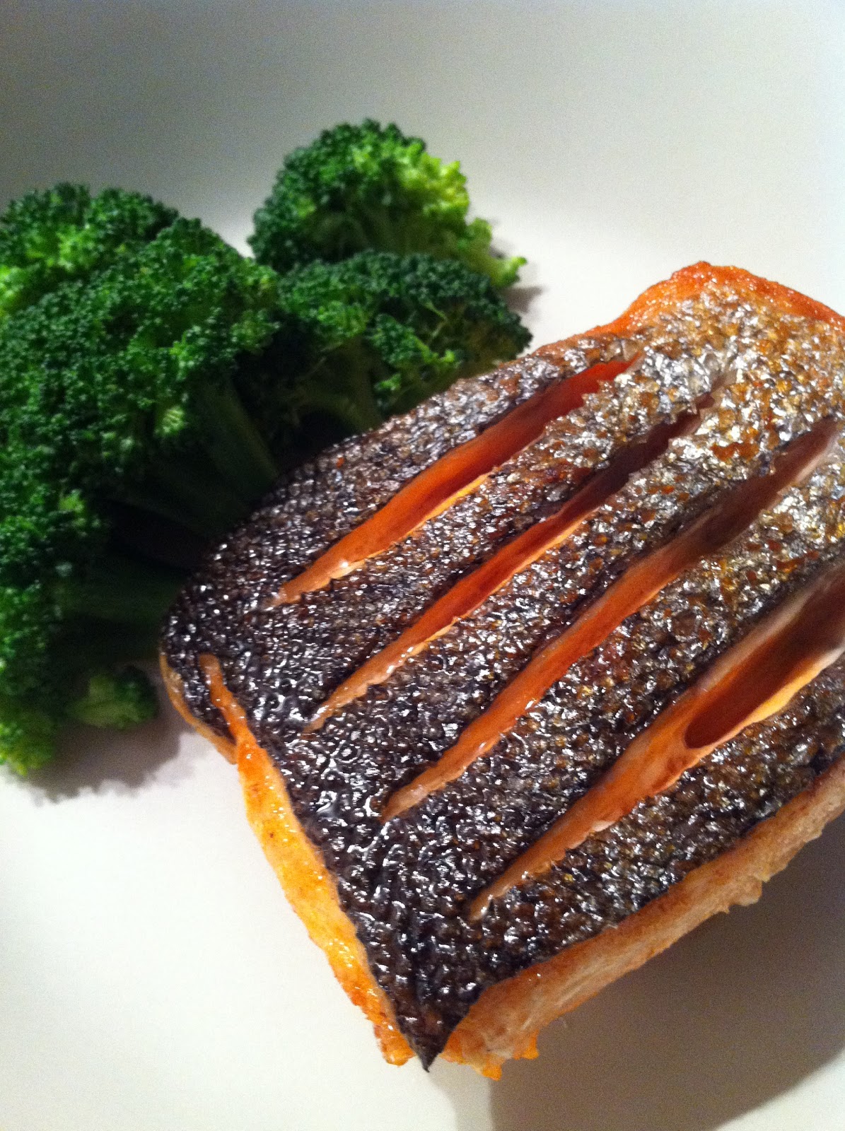 730 Days of My Life Gin's Kitchen Crispy Salmon (Gordon Ramsay's Recipe)