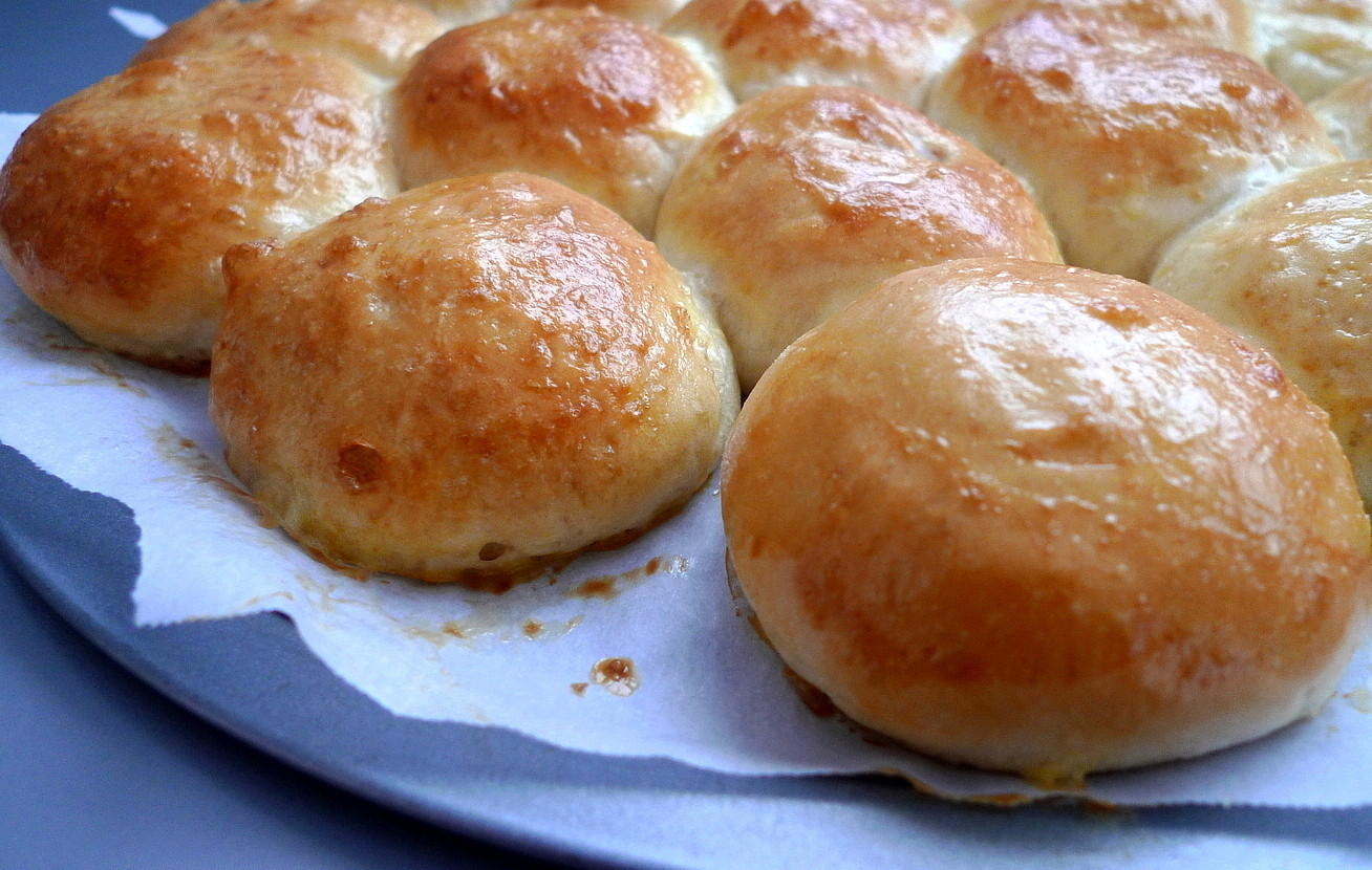 SWEET AS SUGAR COOKIES Barbecue Chicken Sandwich Rolls