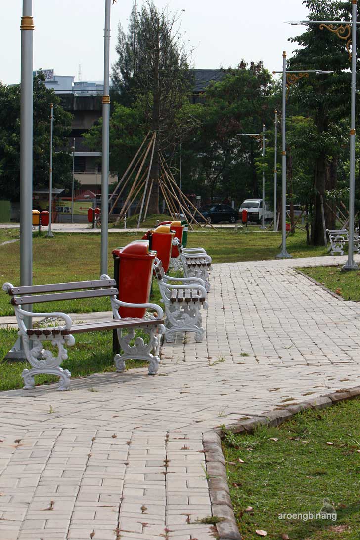 pedestrian taman kota ria rio jakarta