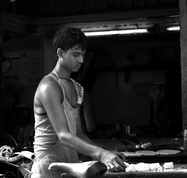 cook, chef, cafe, open air, chor bazaar, mumbai, india, monochrome monday, black and white weekend, black and white, 
