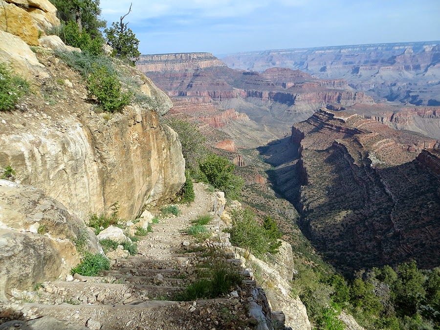 Hiking in the White Mountains Grand Canyon Horseshoe Mesa