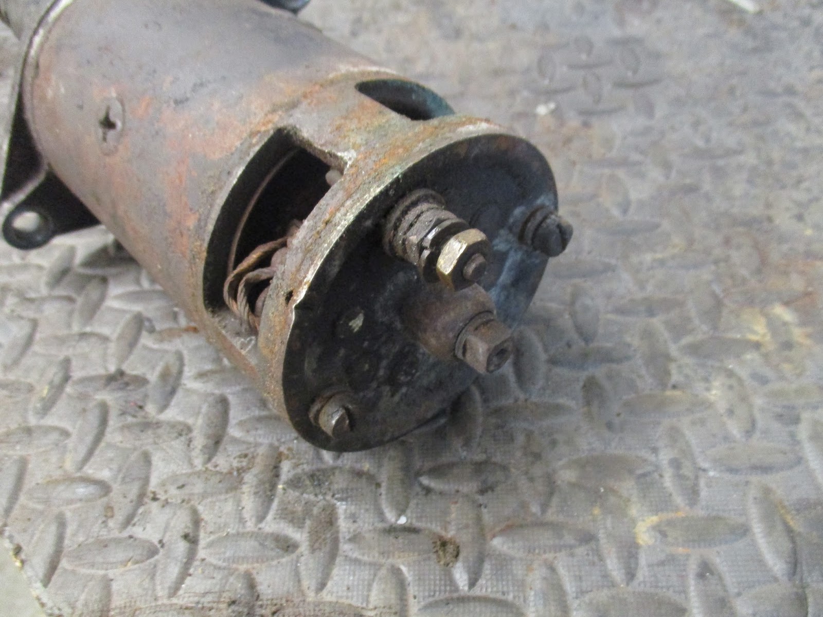 Roundtail Restoration Triumph Spitfire Engine Rebuild 11 Starter Motor