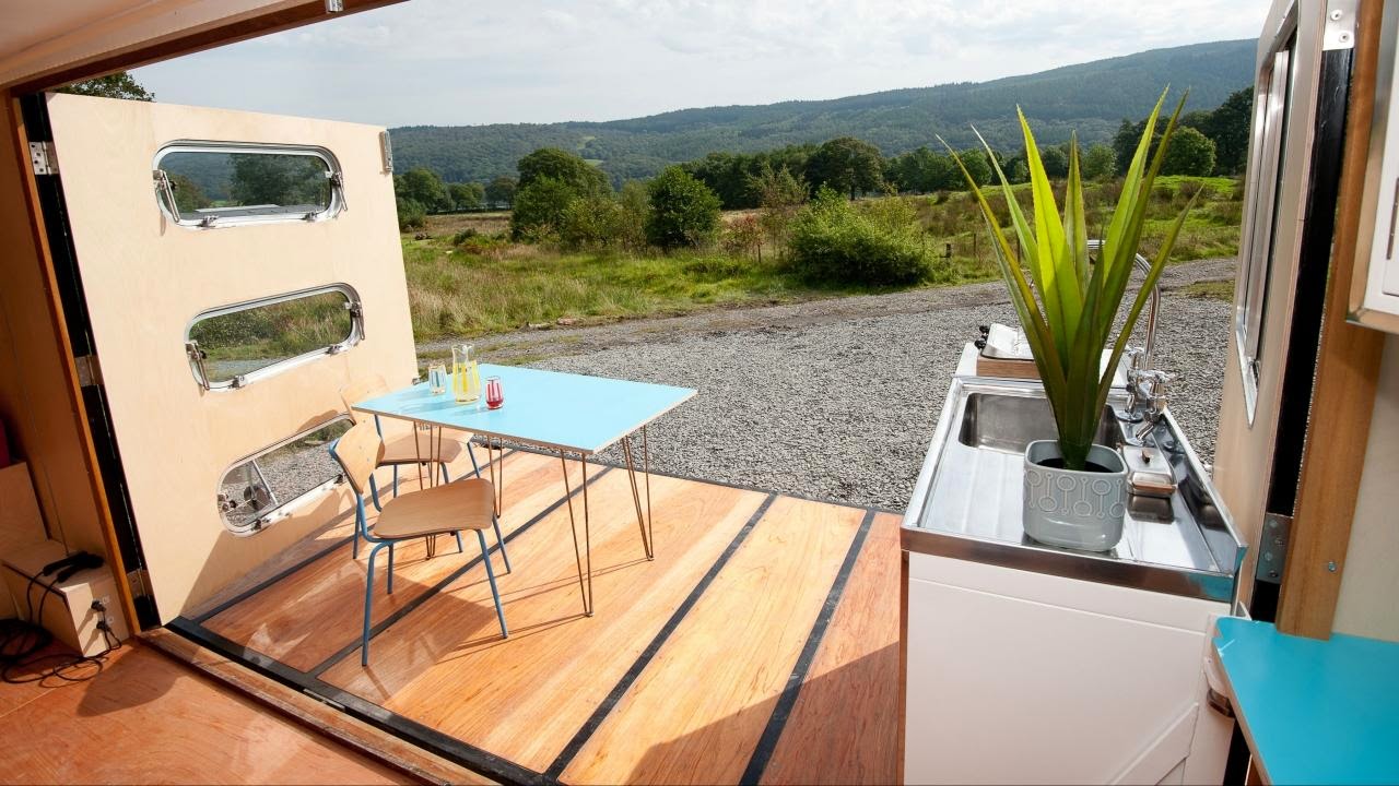 Clarke's Amazing "Caravan" Conversion Art Design Studio