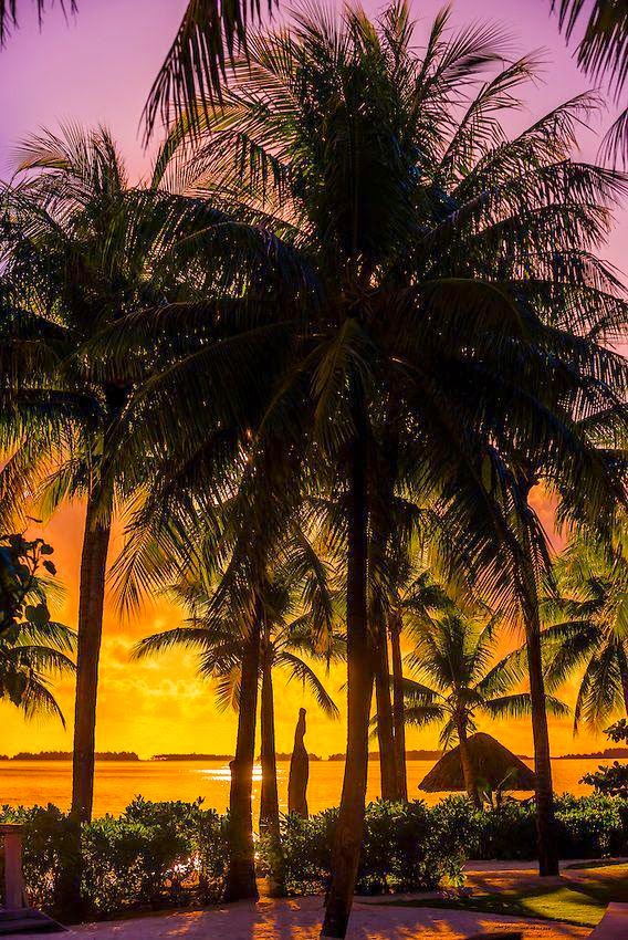 French Polynesia | 10 Places to See Beautiful Sunset Around The World French Polynesia | 10 Places to See Beautiful Sunset Around The World