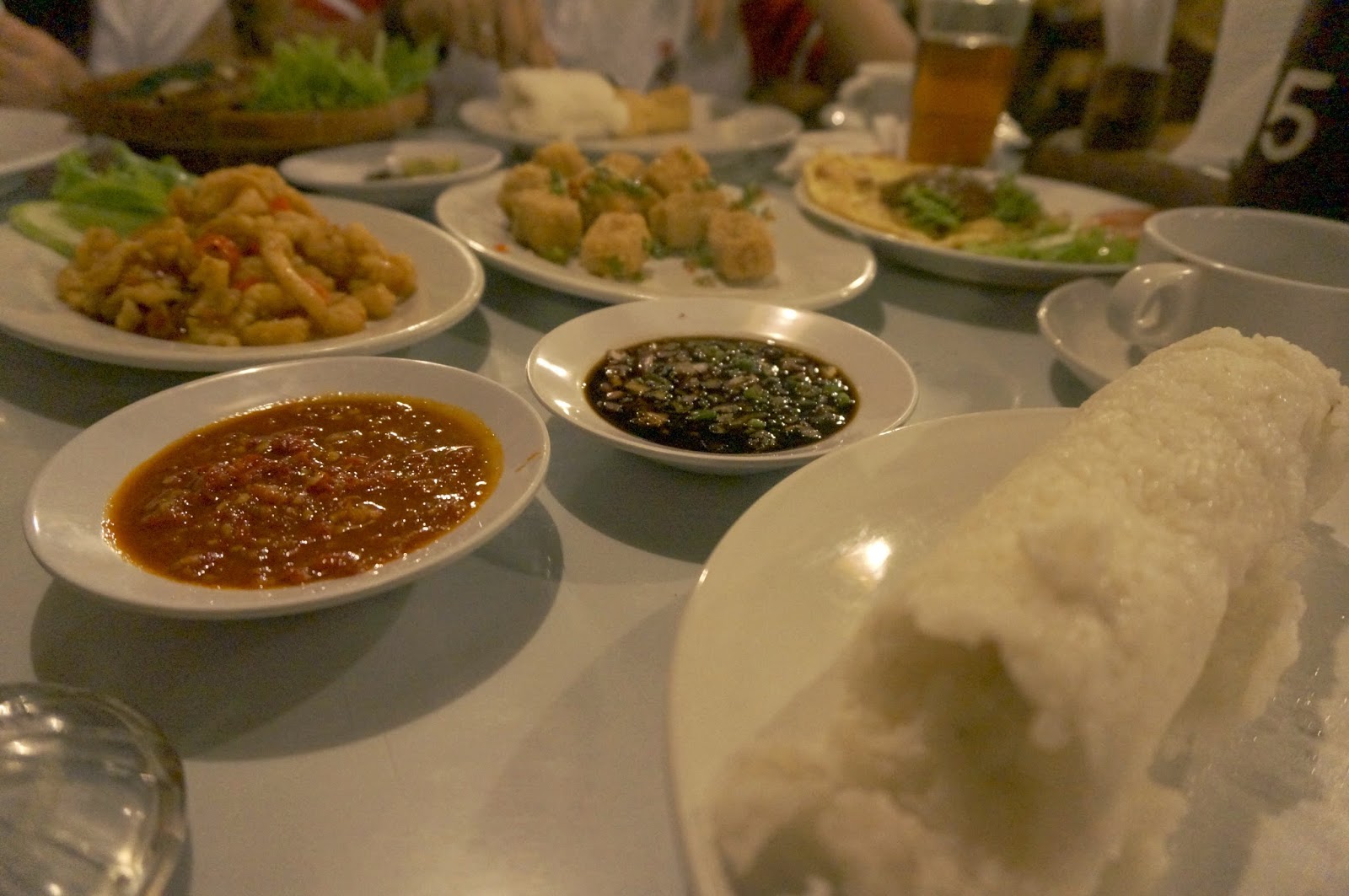 The sisters' favorite things...: Bandung Sundanese Food: Dago