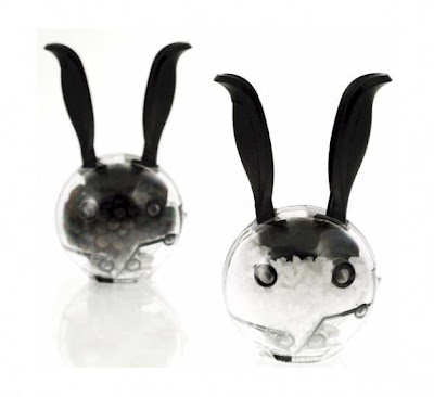 salt and pepper shakers