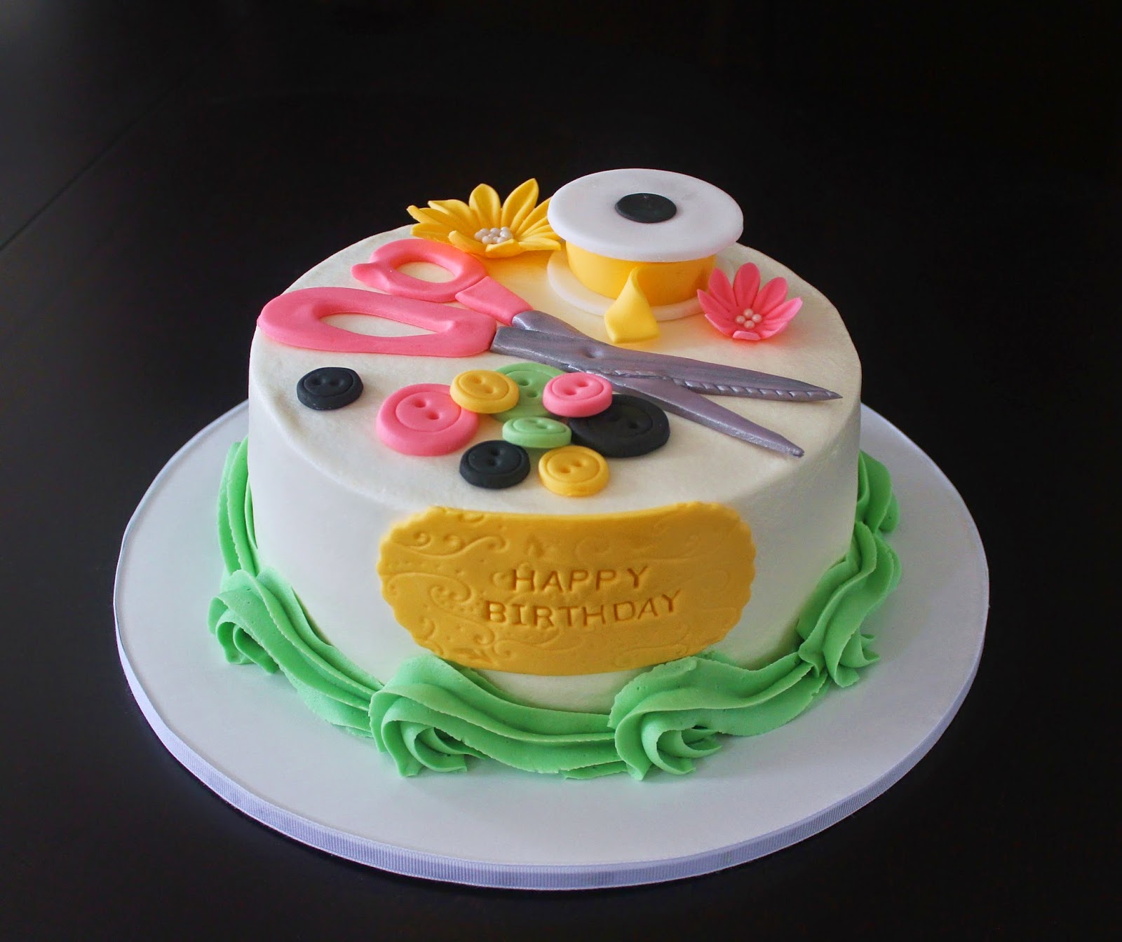 Creative Cakes by Lynn Crafting cake