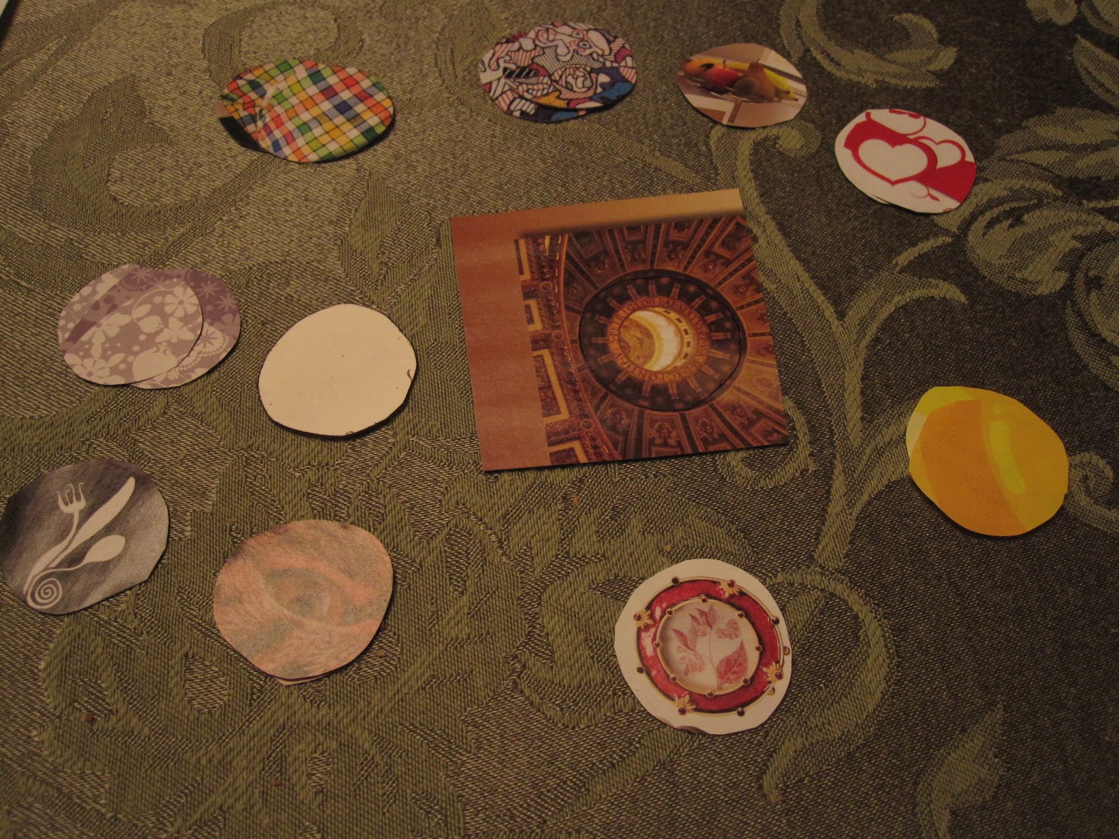 Marisa Makes Glass Bead