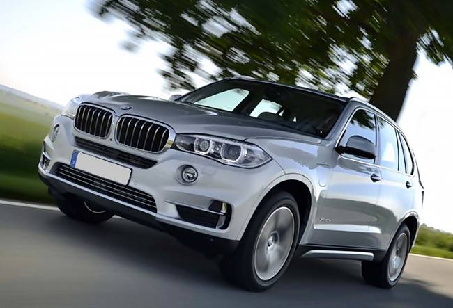 2017 BMW X5 xDrive40e Performance 2017 BMW X5 xDrive40e Performance