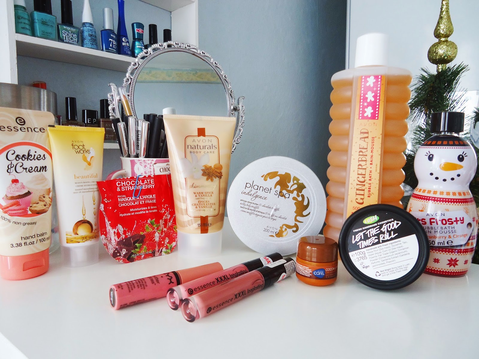 Коледни изкушения - Fashion & Beauty by Joanna P.