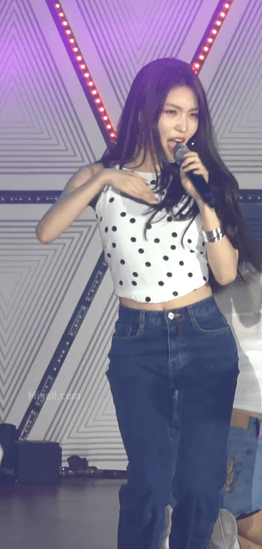 청하 흰색 크롭티