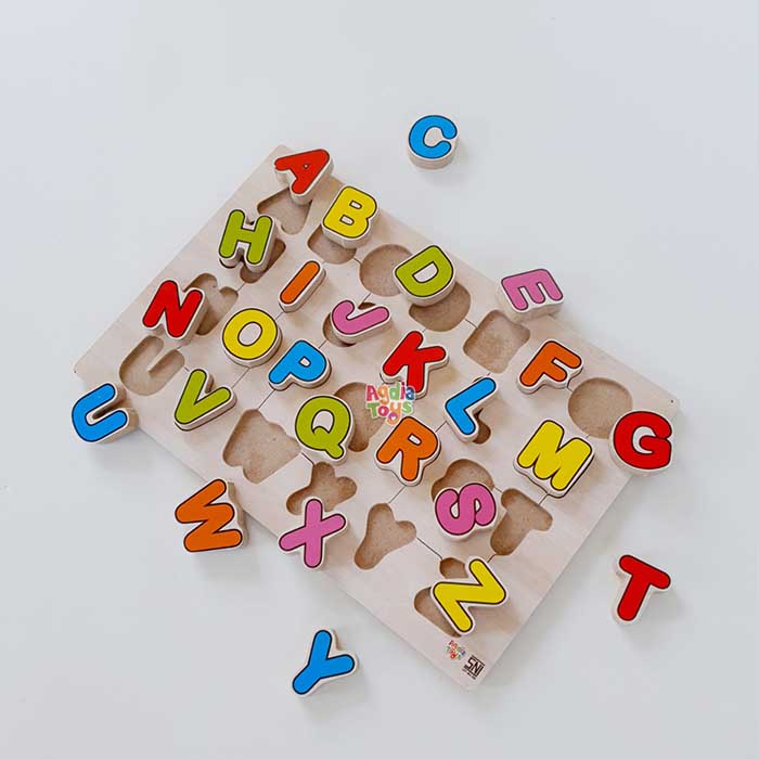 Puzzle Huruf Besar