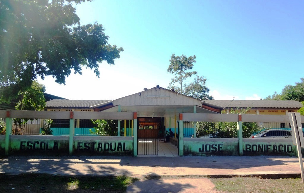 Amapá, minha amada terra!: Biblioteca da Escola Estadual José Bonifácio ...