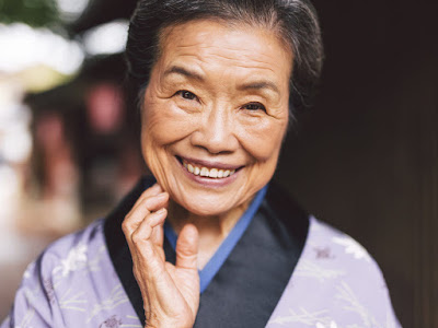 https://4.bp.blogspot.com/-0pLuAUY82dE/W54ZxAv0EMI/AAAAAAAAHOw/RxaIMS8jNZAIiIoTZ6j0a6O6r3gCivZGgCLcBGAs/s400/blog_health-tips_More-Gracefully-Aging-Tips-For-Women_97419013-1024x768.jpg