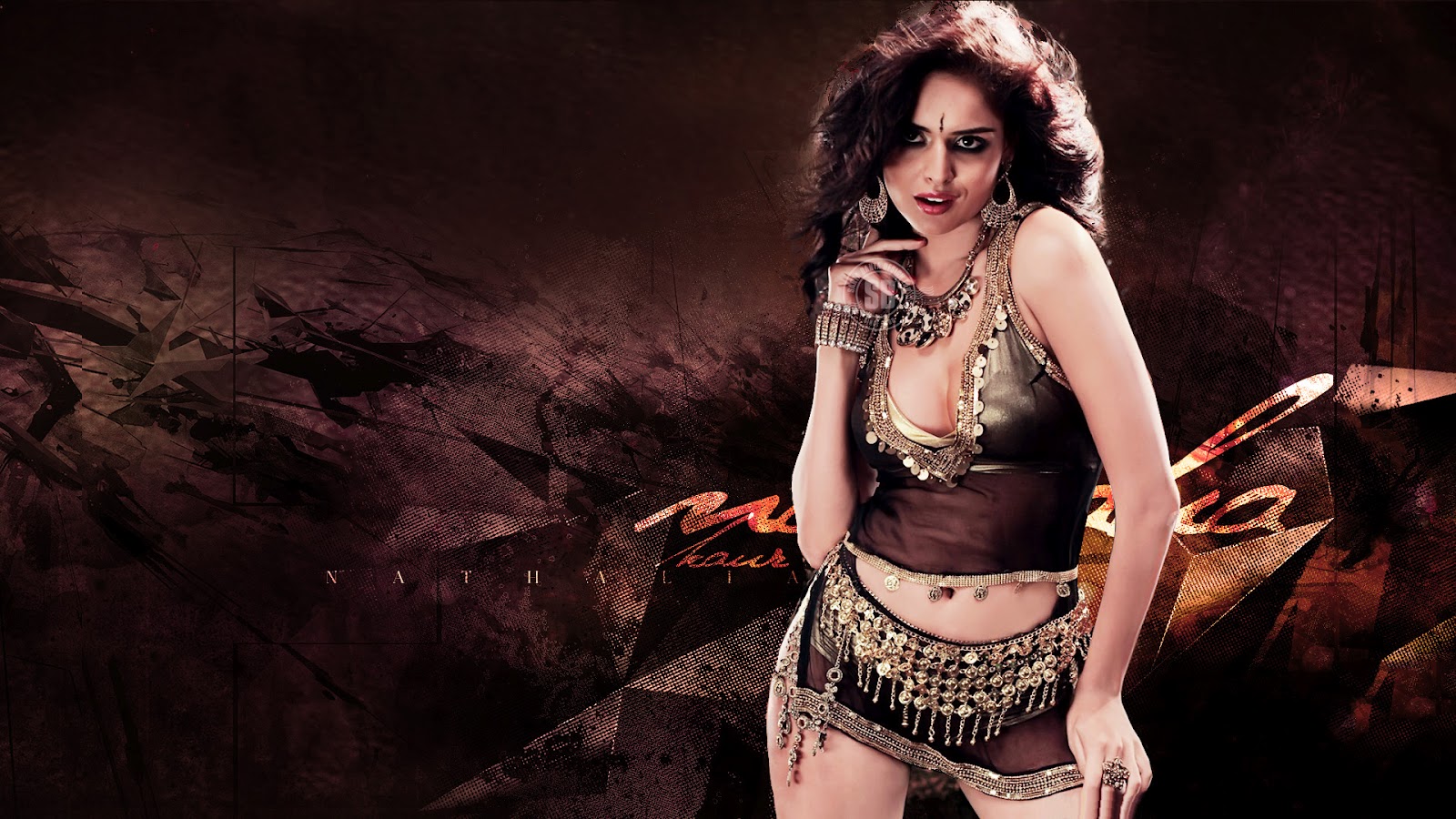 музыка хинди. индийские песни из фильмов. музыка хинди. индийская девушка в наушниках. мамта кулкарни сейчас.