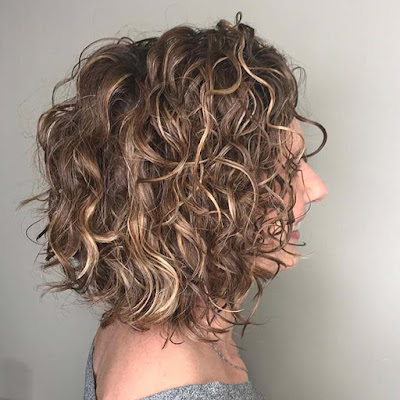 ✘ 26+ Amazing Curly Bob Short Hairstyles To Choose Right Now when looking for the proper bob you may find endless amounts of straight bob cuts ✘ 26+ Amazing Curly Bob Short Hairstyles To Choose Right Now