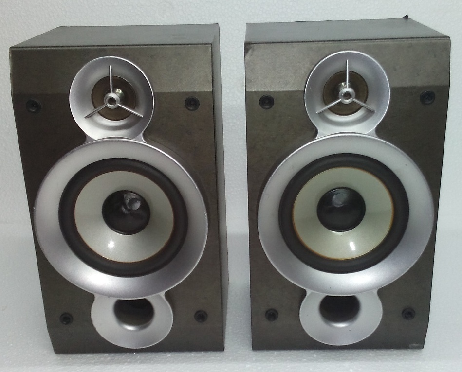 BARANG BARANG ELEKTRIK TERPAKAI DAN RARE SOLD OUT!! Amplifier CD