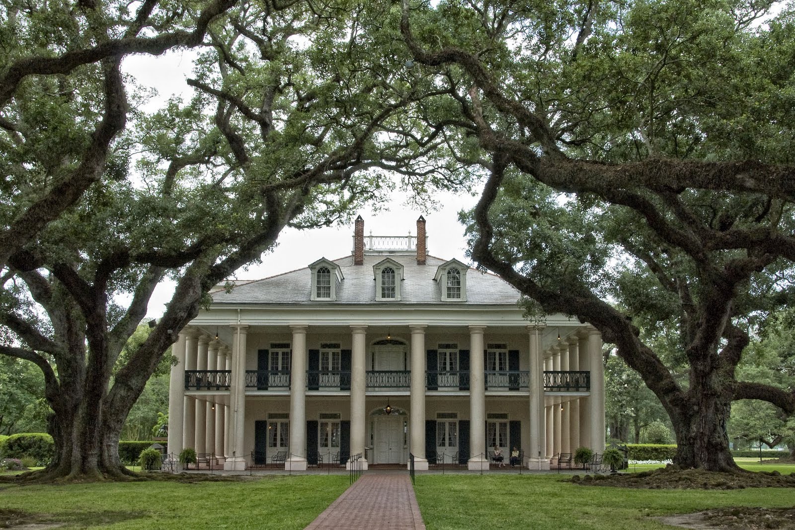 Our Travel Blog: Louisiana - Oak Alley Plantation (May 2, 2011)