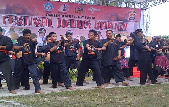 Festival Debus Banten 2014 Sukses Pecahkan Rekor MURI