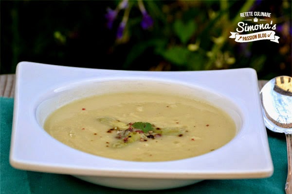 Supa crema de sparanghel alb