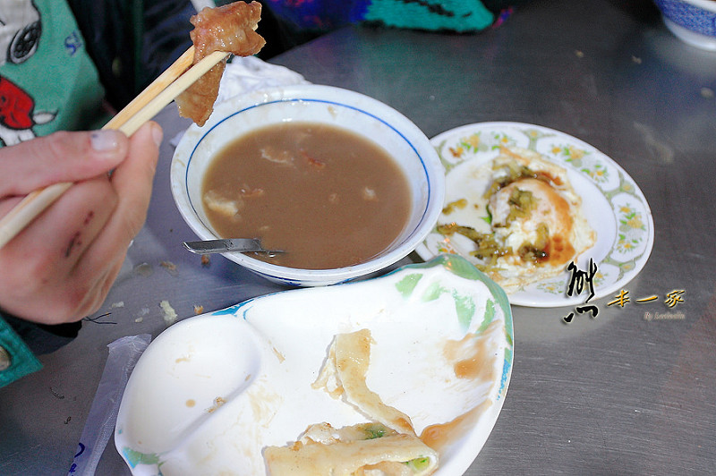 宜蘭蘇澳南方澳南天宮早餐|古早味蛋餅|景點南海石頭松