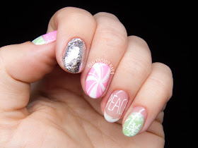 Marshmallow Winter nails by @chalkboardnails