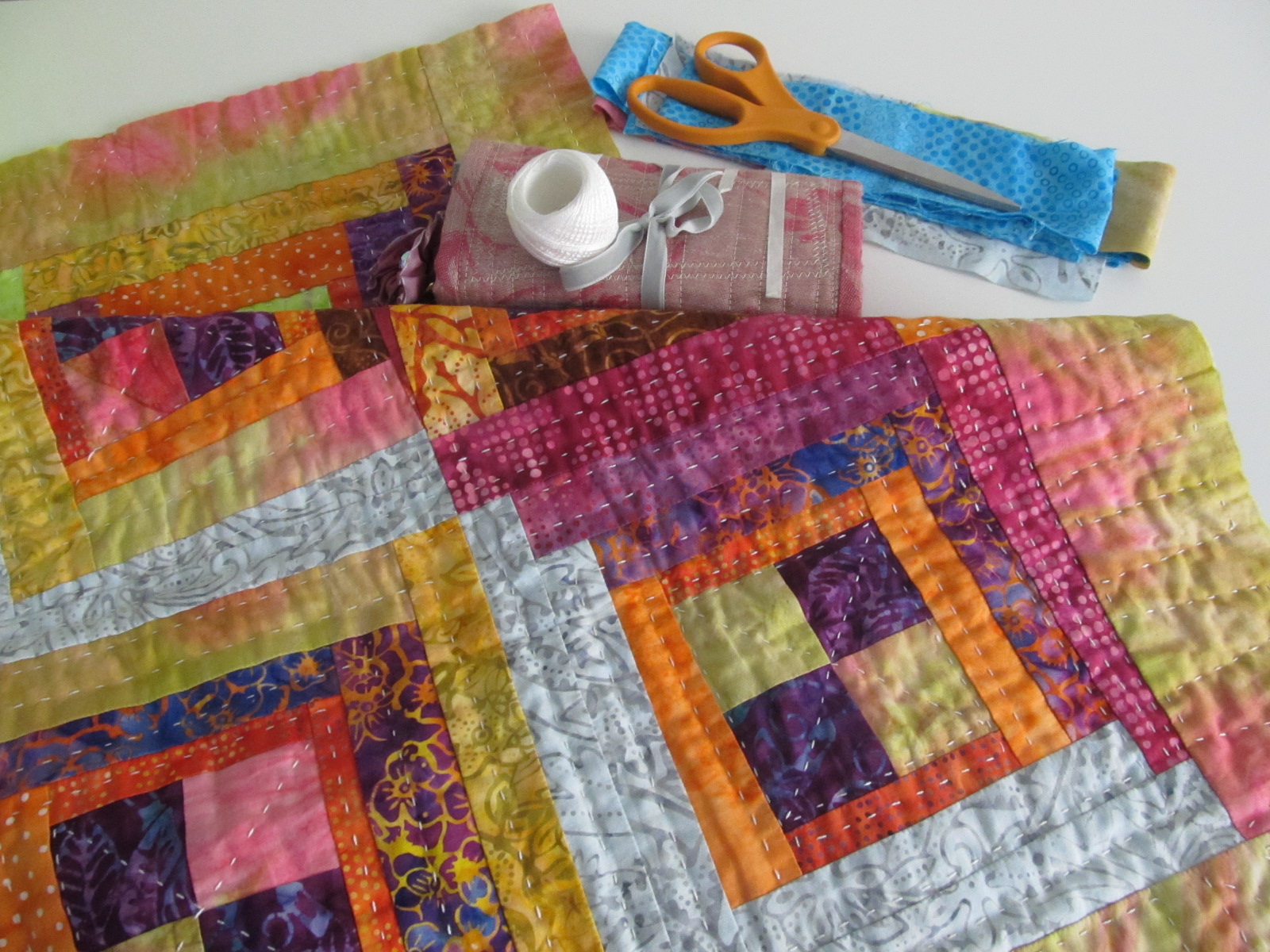 Crazy Victoriana crazy for quilts Hand Quilting Finish, Simple Machine