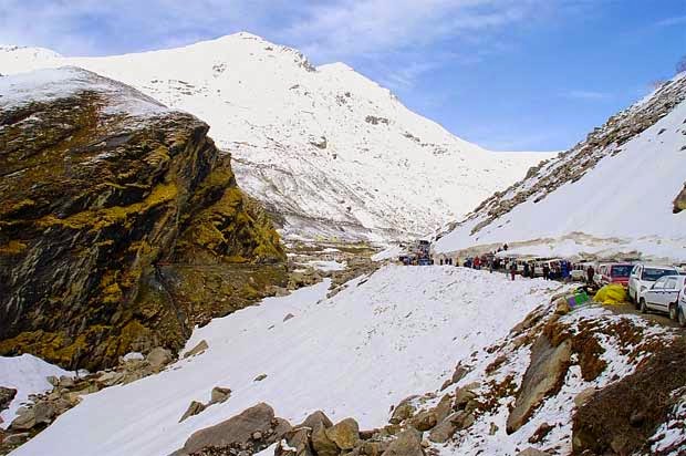 snow point rohtang pass manali himachal pradesh tourism india
