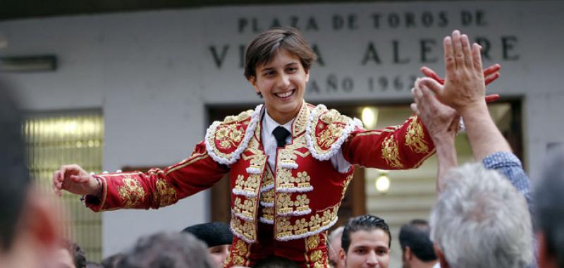 PANORAMA TAURINO DEL PERÚ: TRIUNFO DE PESO DE ANDRÉS ROCA REY EN BILBAO