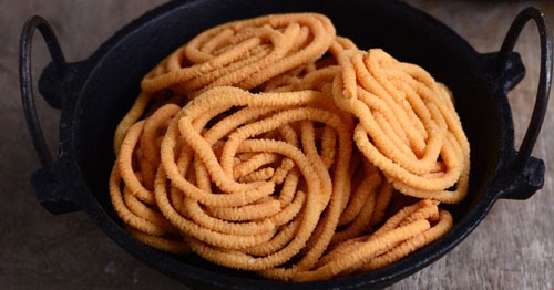 besan flour murukku