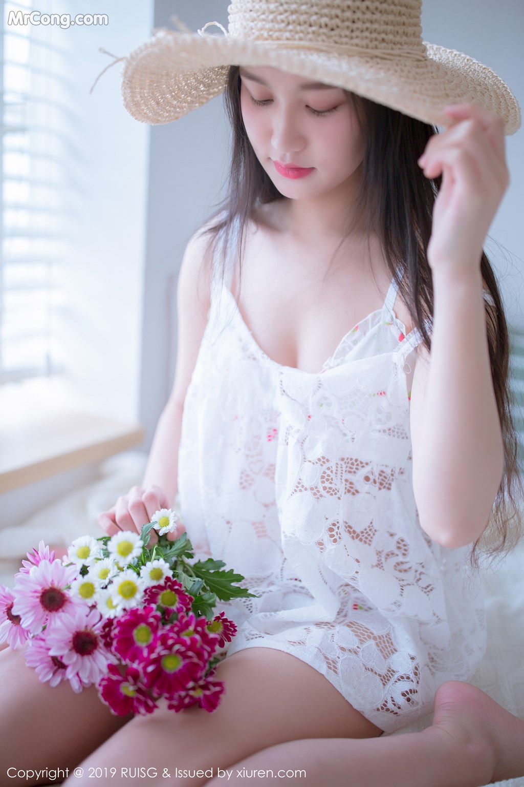 RuiSG Vol.068: 深紫 Julie (50 photos)