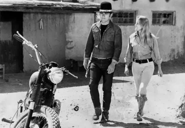 Critics At Large : Kick in the Head: Tom Laughlin and Billy Jack
