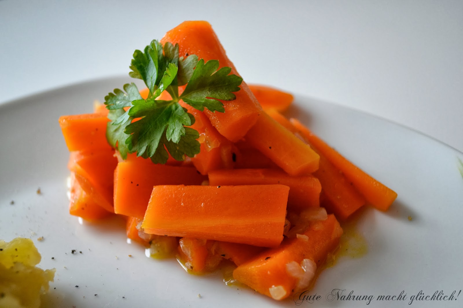 Gute Nahrung macht glücklich : Gelberübengemüse, ganz einfach