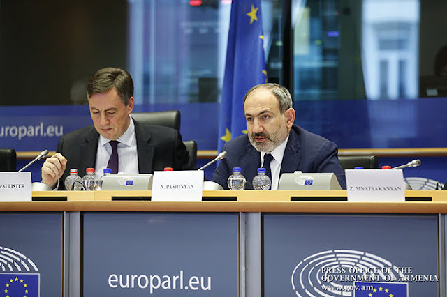 Pashinyan habló en el Parlamento Europeo sobre Armenia y Artsaj