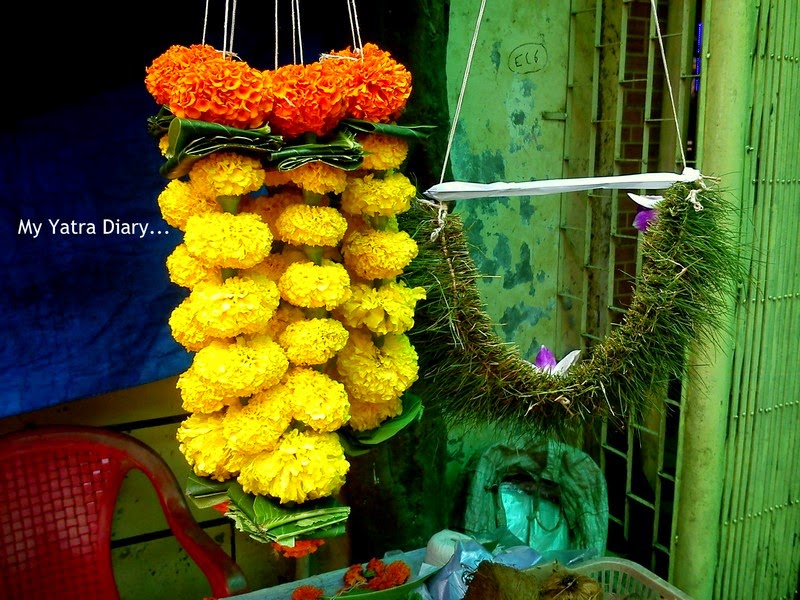 Durva garland at Shri Swayumbhu Siddhivinayaka Ganesh Temple, Vazira Naka in Borivli