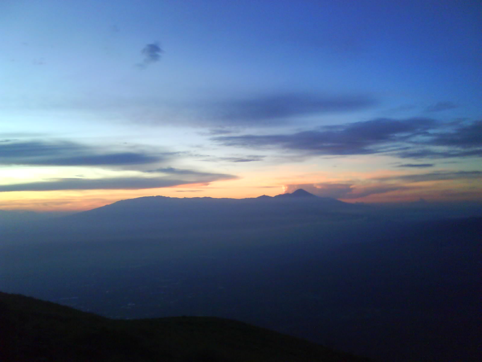 corat-coret: Matahari Terbit