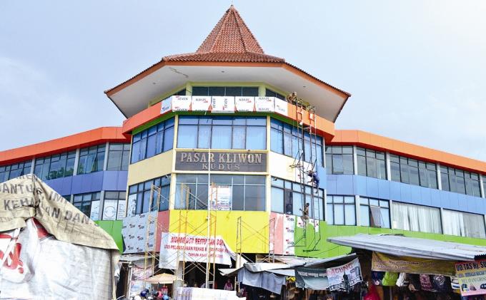  Pasar Kliwon  Kudus Grosir Terbesar di Pulau Jawa Bagian 
