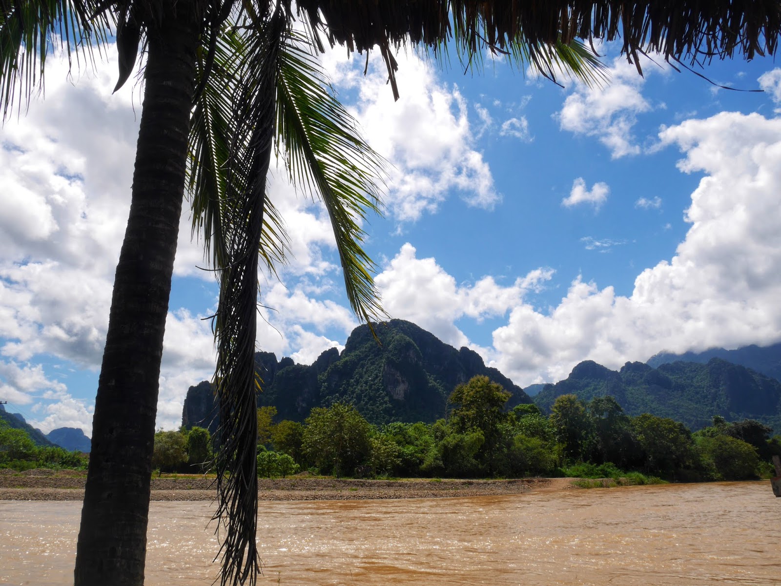 laos river nam song river vang vieng laos