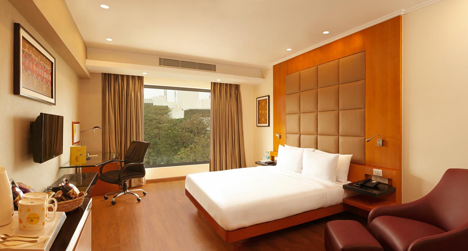 1 B/R Suite Lemon Tree Hotel Dubai. Day use room